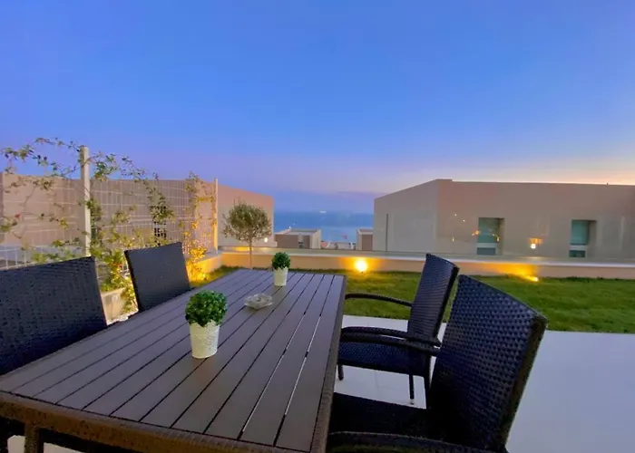 Pacific 2 Bedroom