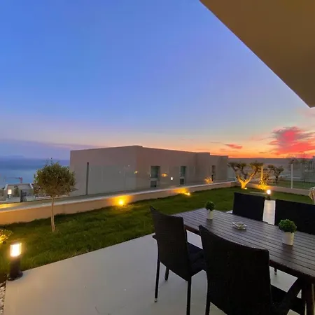 Villa Pacific 2 Bedroom *