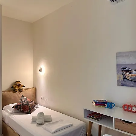 Pacific 2 Bedroom *