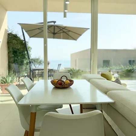 Вилла Pacific 2 Bedroom Палас